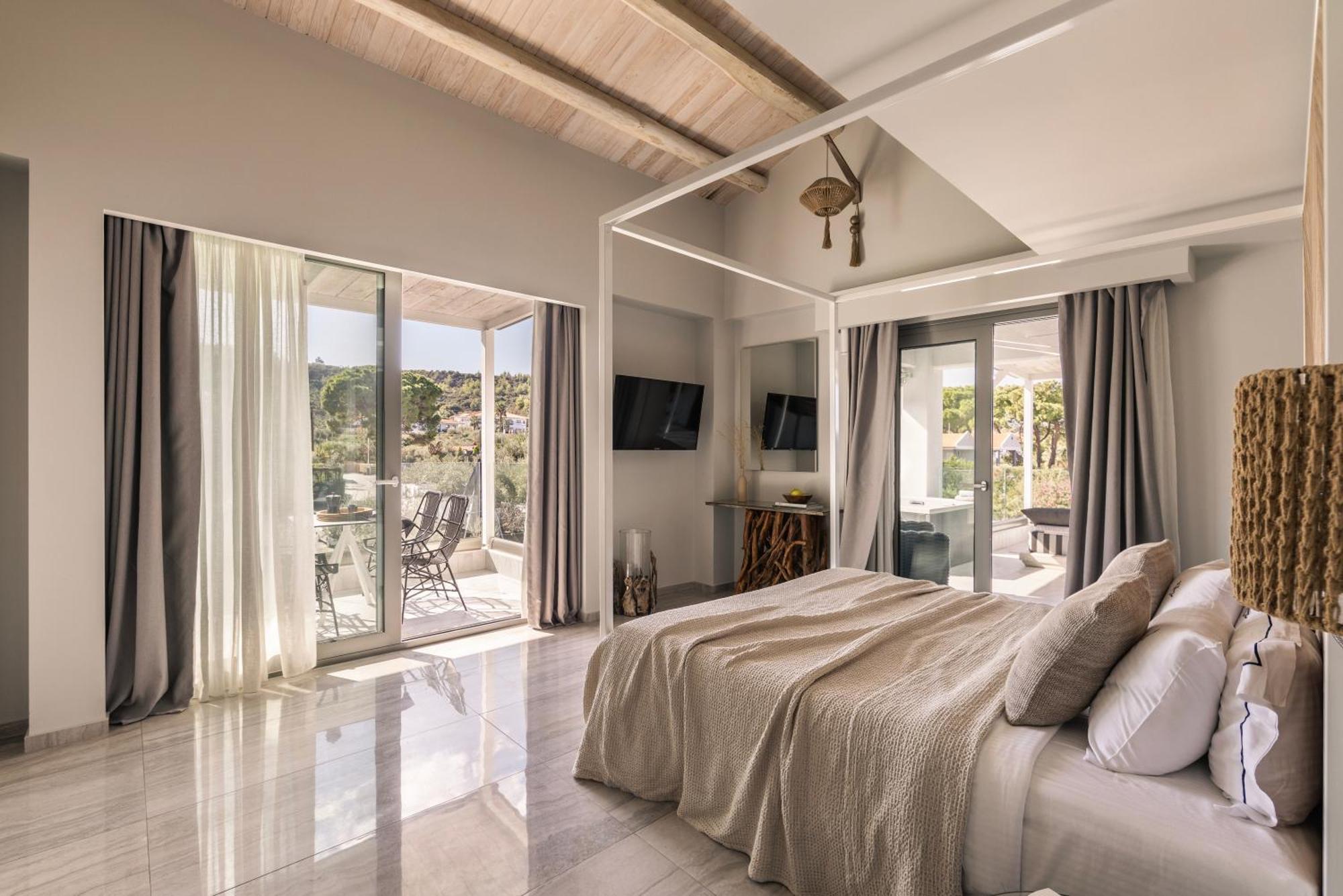 Blue Carpet Luxury Suites Pefkochori Exterior foto